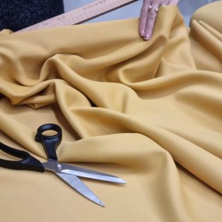 Krásný den, teploty se nám v poslední době vyhouply vysoko a tak už je potřeba myslet na pořádné zatemňovací závěsy....